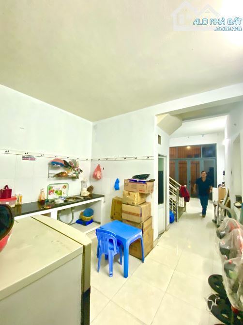 NHÀ 4.5 TẦNG MT NGÔ QUYỀN CẠNH VINCOM - 2