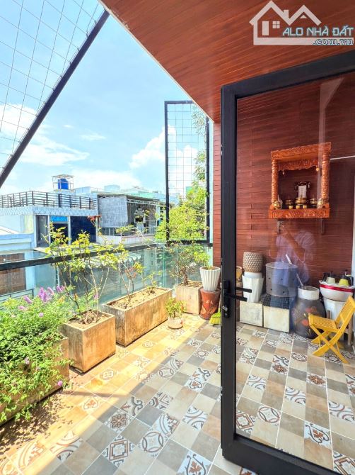 BÁN NHÀ MẶT TIỀN HẢI CHÂU – NHÀ 3 TẦNG HIỆN ĐẠI, NỘI THẤT CAO CẤP – GIÁ CHỈ 7,XX TỶ - 2