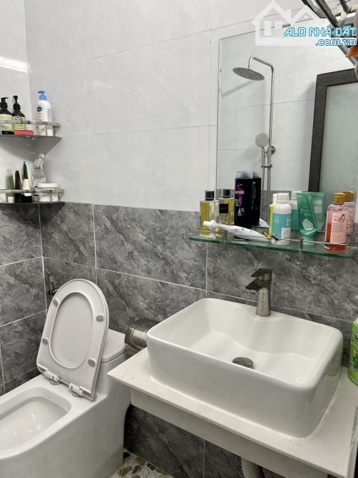 Bán Nhà 3Tầng Đường Lê Thạch - Ngay Đoạn Đầu Kinh Doanh - Quận Cẩm Lệ- Gía 5,7Tỷ - 2