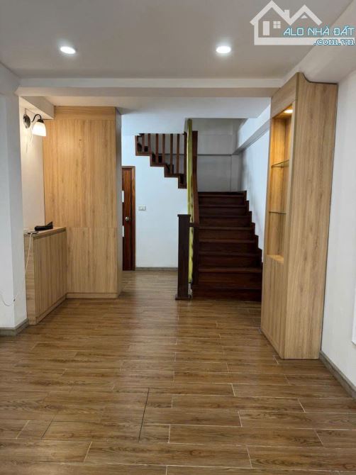 TÂY SƠN - Ô TÔ TRÁNH - KINH DOANH DT 34m2 6 tầng MT 3.1m Giá 12.3 tỷ - 2