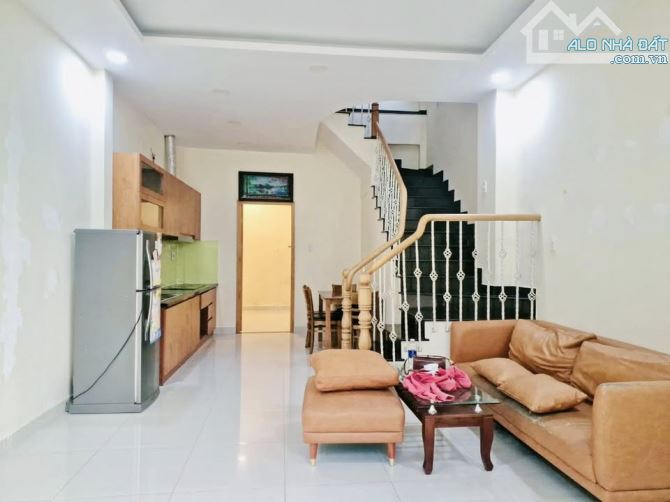 Giá Nhỉnh 04 Đồng💰 mà tưởng lộn hẻm Nhà Bè, ai dè ngay Trung Tâm Q7 - 2
