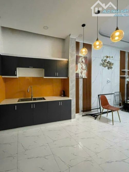 TT PHÚ NHUẬN- 4 TẦNG KHU VIP PHAN XÍCH LONG 38M2- Cho thuê 16TR/Th - 2