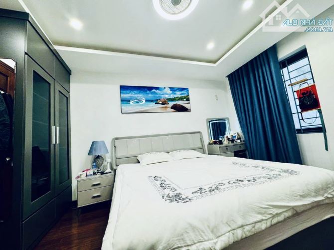 Chính chủ bán gấp nhà mới, ngõ nông, 46 Quan Nhân, Cầu Giấy. DT: 40m2 – 7 tầng. 8,6 tỷ. - 2