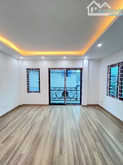 Liên Mạc-Bắc Từ Liêm 5 Tầng Xây Mới  DT 33m .Ô Tô Đỗ Sát Nhà .Giá 5,2 Tỷ - 2