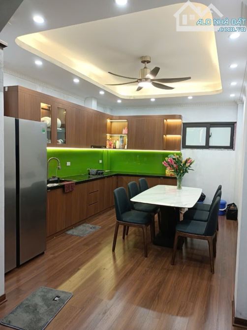 Bán nhà đẹp Thạch Bàn, gần AEON Mall Long Biên – DT 54m² – Giá chỉ hơn 9 tỷ – Hiếm nhà bán - 2