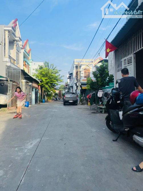 Nhà 1 trệt 1 lầu Sổ hồng Riêng Tân đông hiệp dĩ an Bình dương 3 tỷ 650 triệu 65m2 - 2
