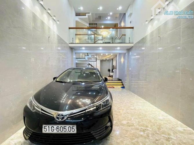 4 tỷ còn 3 tỷ 750. Bán nhà 60m² gần hồ bơi Vân Đồn. Xây 1 trệt lửng 3 lầu, hẻm 6m. Sổ sẵn - 2