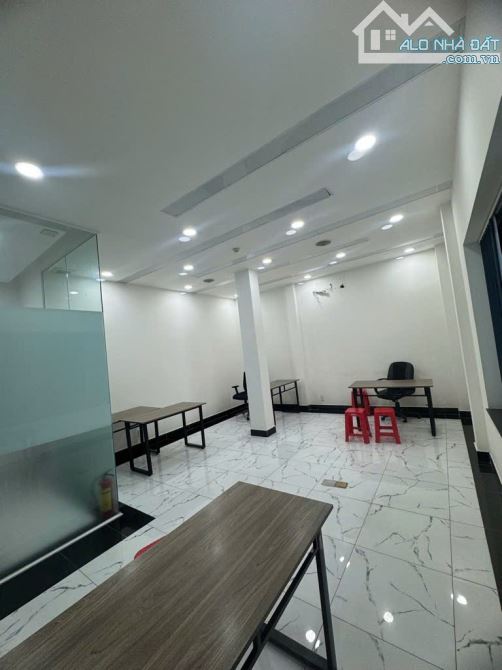 SIÊU PHẨM BIỆT THỰ 5 TẦNG – MẶT TIỀN ĐƯỜNG 40M – KHU TÊN LỬA – THANG MÁY – HẦM – CHO THUÊ - 2