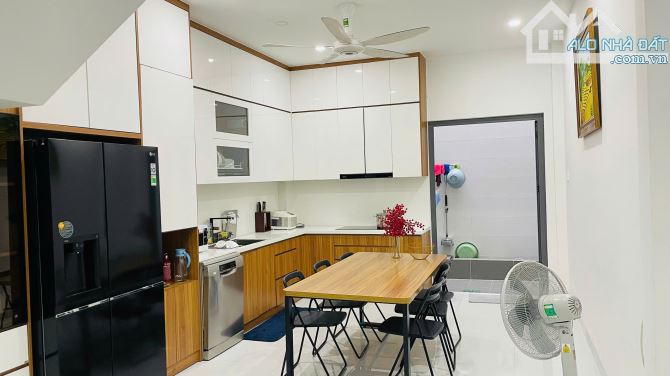 BÁN NHÀ LÊ VĂN QUỚI P BÌNH HƯNG HÒA A, HẺM XE HƠI QUAY ĐẦU 80M2 ĐÚC 3 TẤM GIÁ NHỈNH 7TỶ TL - 2