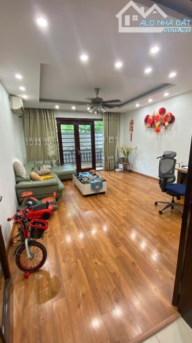Bán nhà mặt phố Yên Xá, tổng cục 5 Tân Triều, 67m, 5 tầng 23.5 tỷ - 2