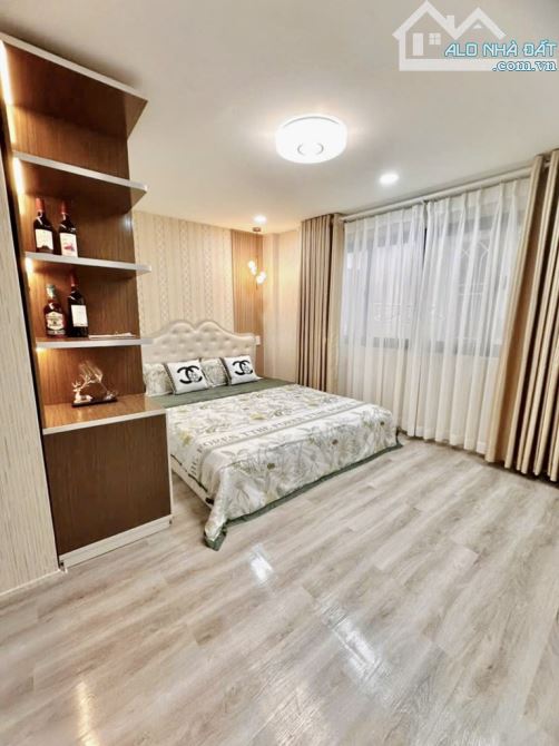 Bán nhà Đẹp Lê Văn Sỹ Q.3, Full nội thất xịn sò, MT rộng thênh thang, nhích 4 tỷ - 2