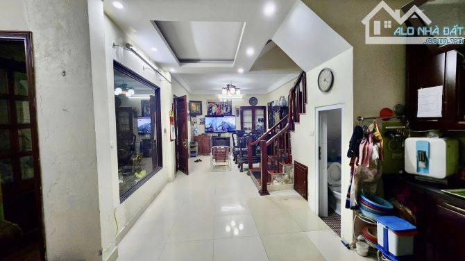 Bán nhà Quan Nhân - gần phố - gần ô tô - hai mặt thoáng - 57m2x5 tầng - khu vực sầm uất - 2