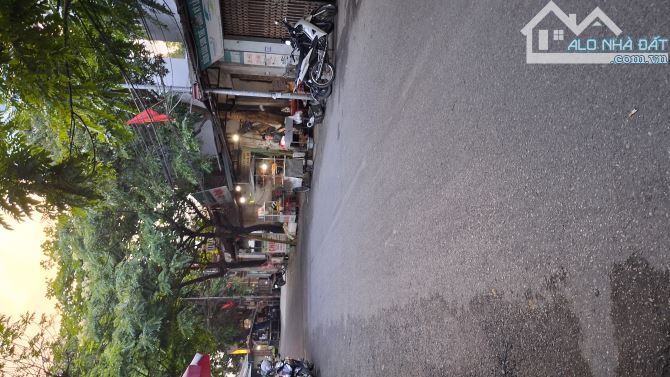 Bán Nhà Tân Mai Sát Hồ Đền Lừ, Ô Tô Đỗ Cửa 33m, 5 tầng, giá  9.2 tỷ - 2