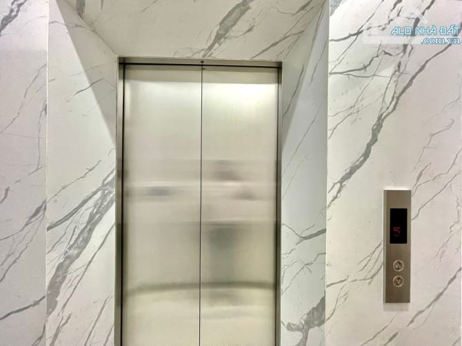 Nhà  phố Trần Cung. Gara ô tô, Ô TÔ tránh.  Kinh doanh. Than 52m2 7 tầng. Mt 3,8m. 18,8 t - 2