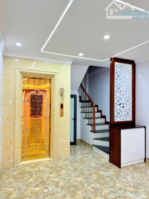 DƯƠNG QUẢNG HÀM CẦU GIẤY 11Tỷ 40m 6T NHÀ MỚ ĐẸP THANG MÁY NỘI THẤT XỊN TIỆN ÍCH Ở SƯỚNG - 2