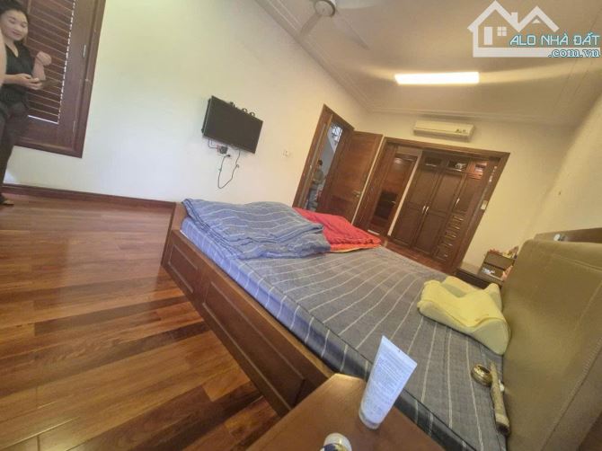 Biệt thự vườn Đào- Q. Tây Hồ- 231m2, xây 6 tầng cực đẹp - 27
