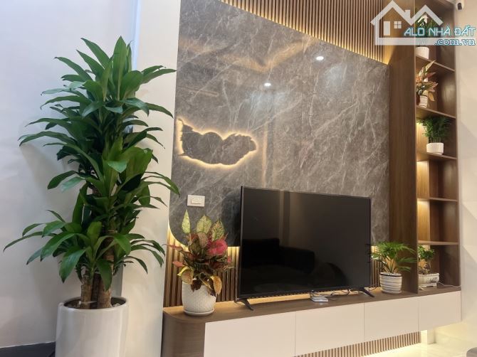 Nhà Đẹp 5 Tầng 46M Giá hơn 5 tỷ_ Full Nội Thất_Chỉ Việc Vào Ở - 3