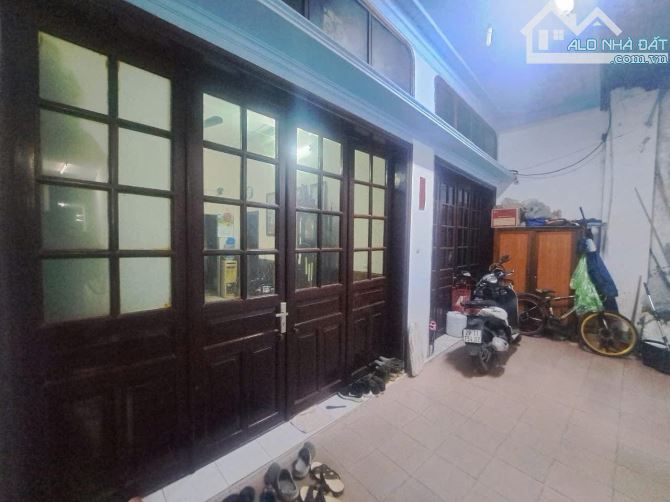 BÁN NHÀ MẶT PHỐ LẠC LONG QUÂN 290m2 - MT 8.2m - 135 TỶ - VỈA HÈ - KINH DOANH CỰC ĐỈNH - 3