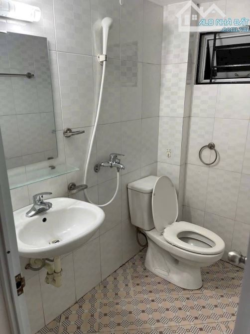 Bán Nhà Hoàng Hoa Thám, 30m ,3 ngủ . Lô góc 3 mặt thoáng , vượng khí . Vị trí cực đỉnh . - 3