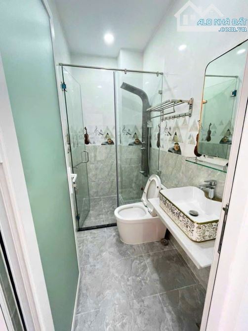 Nhà Hẻm Ô tô Đường Liên Khu 5-6, 5 Lầu, 4 P.Ngủ, Sổ Hồng Hoàn Công đầy đủ - 5.7 tỷ (T.Lượn - 3