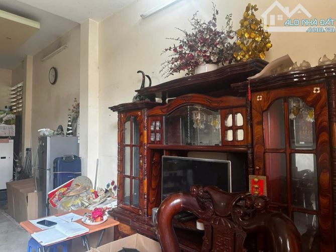 Bán Nhà Quận 12 cách QL1A 500m - 3 tầng - Giảm Sốc 290 Triệu, Giá Mới 8.2 Tỷ - 112m² - 3