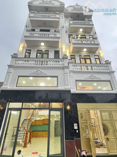 Bán Nhà Mặt Tiền Cửu Long Quận Tân Bình DT: 230M2 Kết cấu: Trệt 3 Tầng, Giá bán: 37 Tỷ - 3