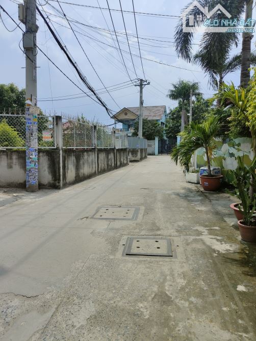 BÁN GẤP NHÀ CẤP 4 - CHÍNH CHỦ - 639M2 - ( 15 x 48 ) - AN PHÚ ĐÔNG QUẬN 12.  GIÁ  : 24 TỶ. - 3