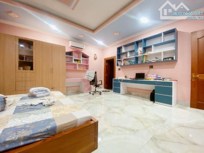 NHÀ ĐẸP, HẺM THÔNG RỘNG, NỘI THẤT XỊN XÒ, GẦN NÚT GIAO GÒ DƯA, 12X18, CHỈ 35 TỶ. - 3