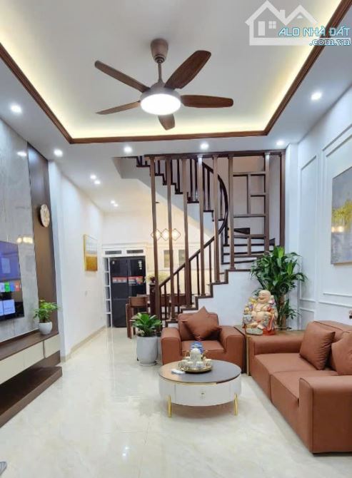 CHỊ EM CẦN CHUYỂN NHƯỢNG 41M2X4T_AN KHÁNH_NGÕ THÔNG, NGÕ NÔNG Ô TÔ TRÁNH, 2 THOÁNG - 3