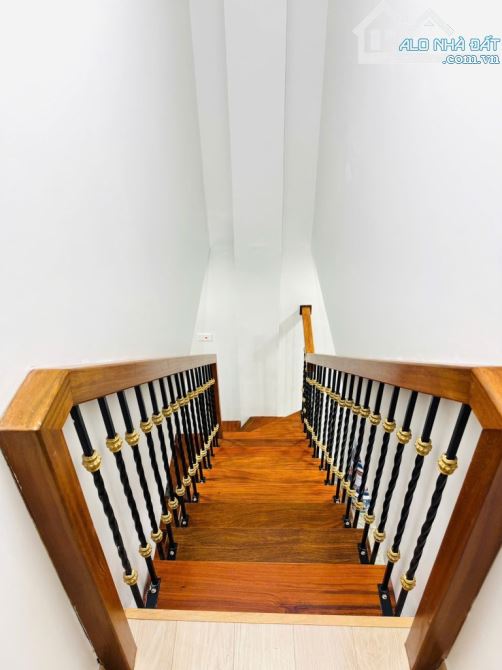 NHÀ ĐẸP Ở LUÔN PHỐ TÂN KHAI - HOÀNG MAI - Ô TÔ ĐỖ 43m2 chỉ hơn 2tỷ - 3