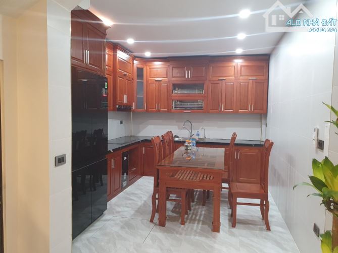 Bán nhà phố Vũ Xuân Thiều- Sài Đồng gần Siêu thị Aeon long Biên - 3