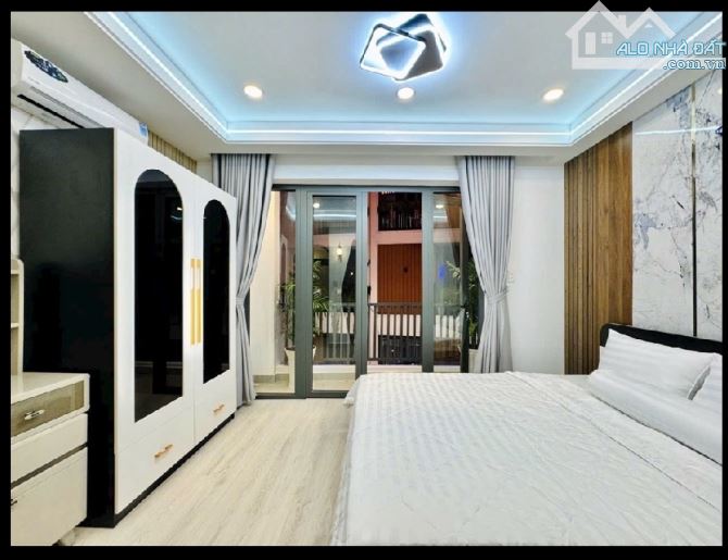 HẠ GIÁ BÁN GẤP NHÀ 5 TẦNG 66M2, FULL NỘI THẤT CAO CẤP, ĐỐI DIỆN EMART GÒ VẤP. GIÁ CHỐT CỰC - 3
