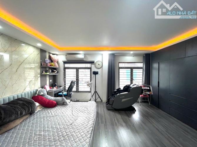 SIÊU PHẨM HÀ ĐÔNG CÓ THANG MÁY, 5 TẦNG, MẶT TIỀN 5.5M, GẦN CHỢ, GẦN NGÃ 5 HÀ TRÌ GIÁ 7.6 T - 3