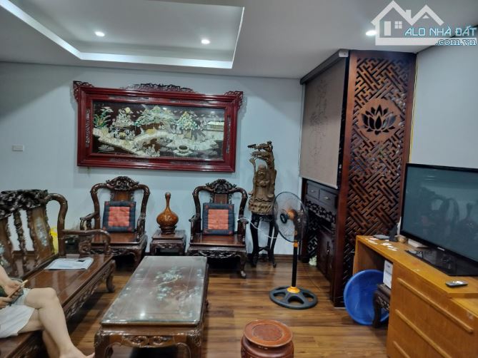 CHÍNH CHỦ BÁN CĂN HỘ CAO CẤP TẠI TÂN MAI – 100M² – 3 NGỦ – FULL CÔNG NĂNG - CHỈ 6,2 TỶ - 3