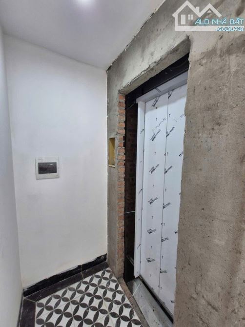 Bán nhà Định Công Hạ- Hoàng Mai, DT 37m x 7 tầng. Thang máy, ô tô đỗ cửa, kinh doanh - 3
