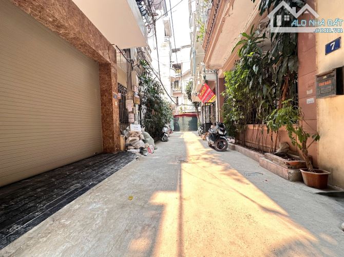 Trung tâm Đống Đa, phố Chùa Láng nhà đẹp ô tô ngủ trong nhà: 51m2, 6 tầng, MT 4.7m, 16 tỷ - 3