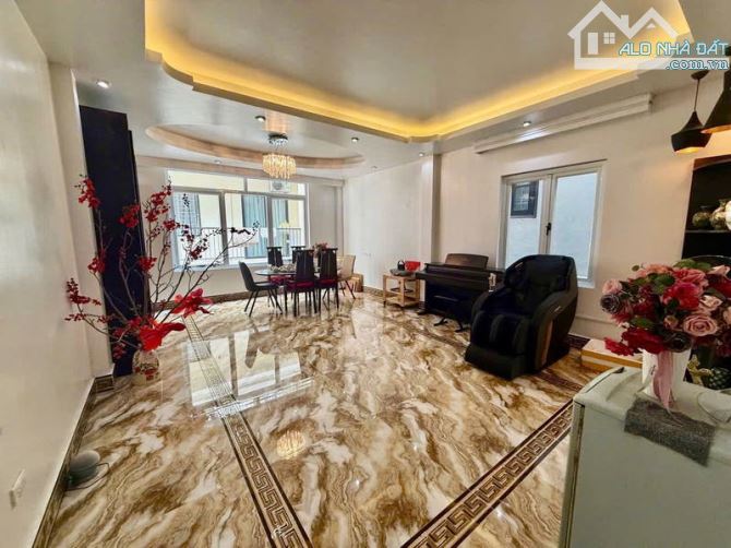 Bán nhà ngõ 376 đường Bưởi, phân lô Quân Đội, Lô góc, Ô tô, gần phố 73m2, 4T, giá 17.9 tỷ - 3