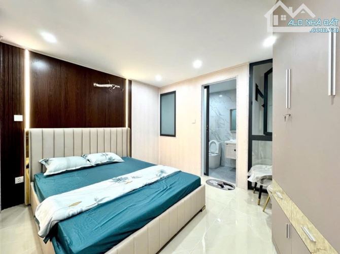 Bán Gấp Nhà Mới có Nội Thất cạnh Nguyên Hồng G.Vấp 4tầng 230m2 hơn 6tỷ hẻm 3m cách MT 50m - 3