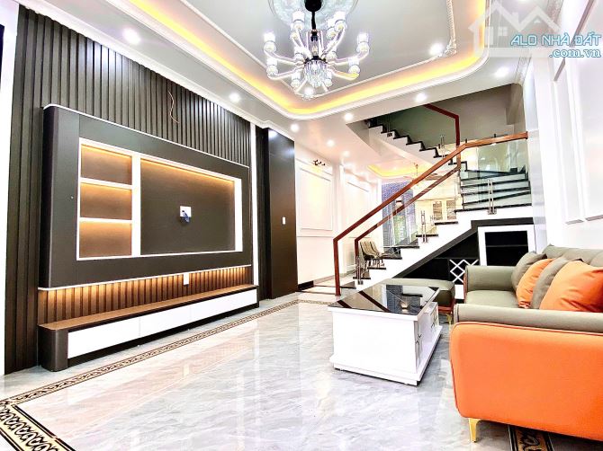 Bán nhà 4 tầng 56m2 Khúc Thừa Dụ, Lê Chân. Giá 3,99 tỷ - 3