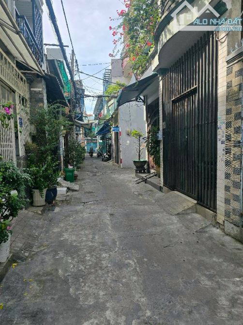 Cần bán gấp nhà Nguyễn Sơn – Tân Phú, 2 tầng, chỉ 4.3 tỷ, SHR - 3