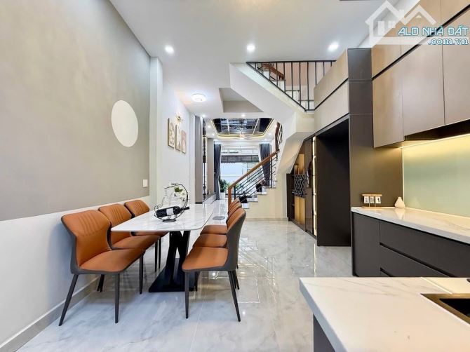 BÁN NHÀ HOÀNG HOA THÁM, GÒ VẤP - HẺM XE HƠI  - 4 TẦNG - 52M2 - 4PN - CHỈ 8,38 TỶ - 3