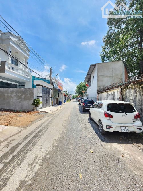 Bán nhà mới 1T1L+lửng 5x17.5m hoàn công, mặt tiền ĐT.743C p.Thái Hòa, tặng nội thất - 3