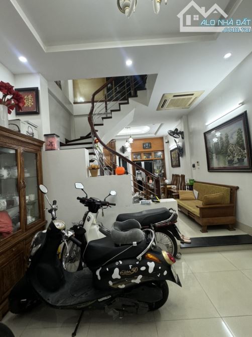 💥 Nhà Mễ Trì 52m - 9 tỷ, ô tô vài bước, dân xây, nhà mặt ngõ nông. - 3