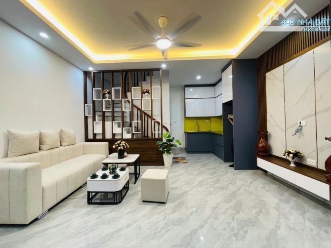 BÁN NHÀ TÂN MAI - 31M2, 5 TẦNG, NGÕ THỖNG, 10M RA OTO TRÁNH, NHÀ MỚI Ở LUÔN - 3
