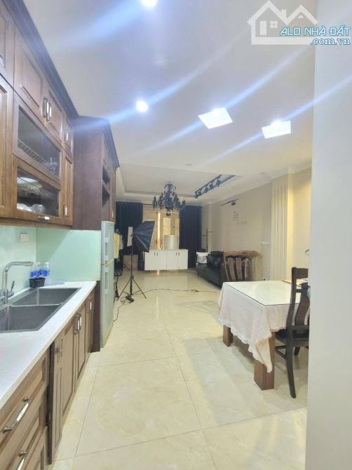 BÁN NHÀ PHÂN LÔ Tây Sơn, ô tô tránh, 7 tầng TM, dt 47 m2, 20.9 tỷ - 3