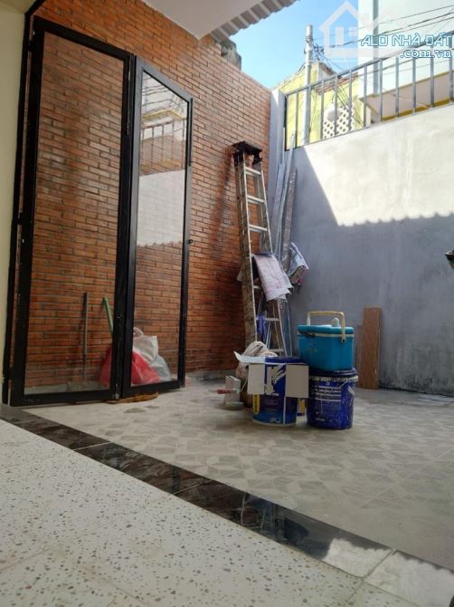 BÁN NHÀ: 3.7TỶ. NGAY CHỢ THỦ ĐỨC. - 3