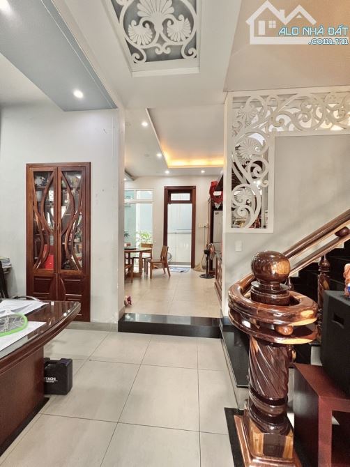 GIẢM 2TỶ BÁN BIỆT THỰ 200m2, 3 TẦNG - NGÃ TƯ TÔ NGỌC VÂN, PHẠM VĂN ĐỒNG LINH ĐÔNG CHỈ 16TỶ - 3