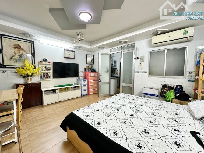 Bán Gấp CHDV Đường Lê Văn Sỹ, Quận 3, DT 4.4 x 17.5m, 5 Tầng, Giá 13.5 Tỷ - 3