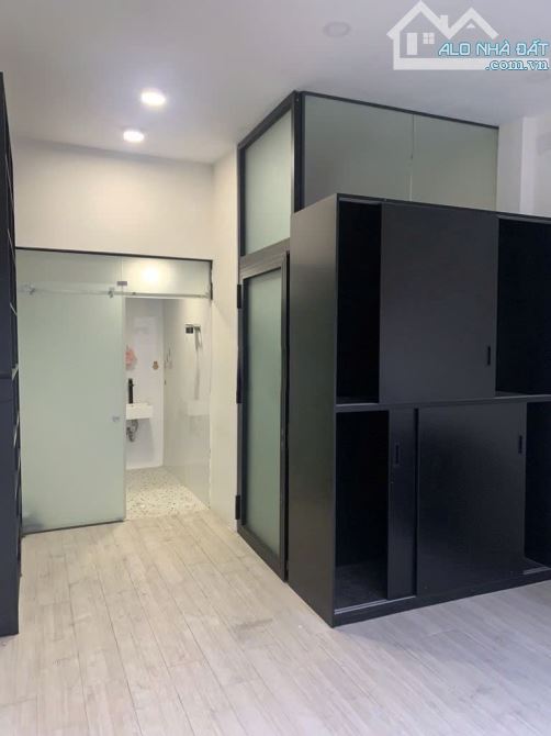 Mặt tiền Phạm Phú Thứ P.11 Tân Bình 32m2 3PN 4 Tầng mới cứng. Giá 18 triệu/ tháng - 3