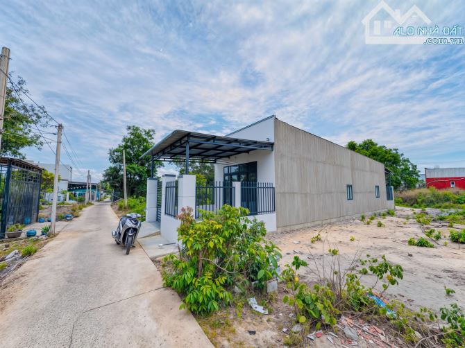 🏡 Bán nhà mới xây - Gần biển - Giá 1 tỷ 150 triệu 🌊 - 3